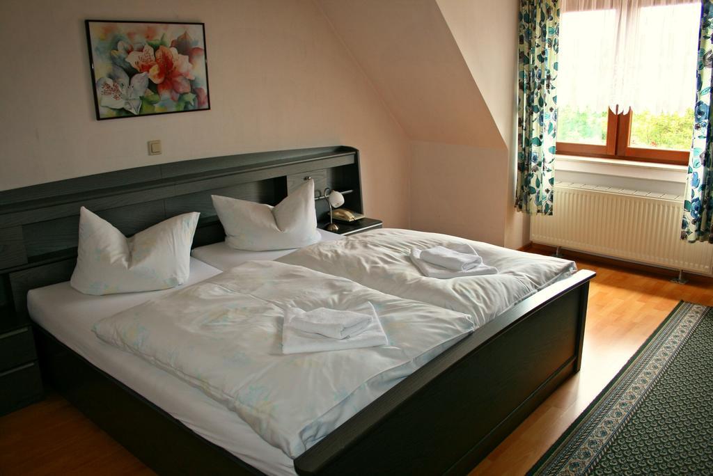 Hotel Grober'S Reiterhof Naumburg  Habitación foto
