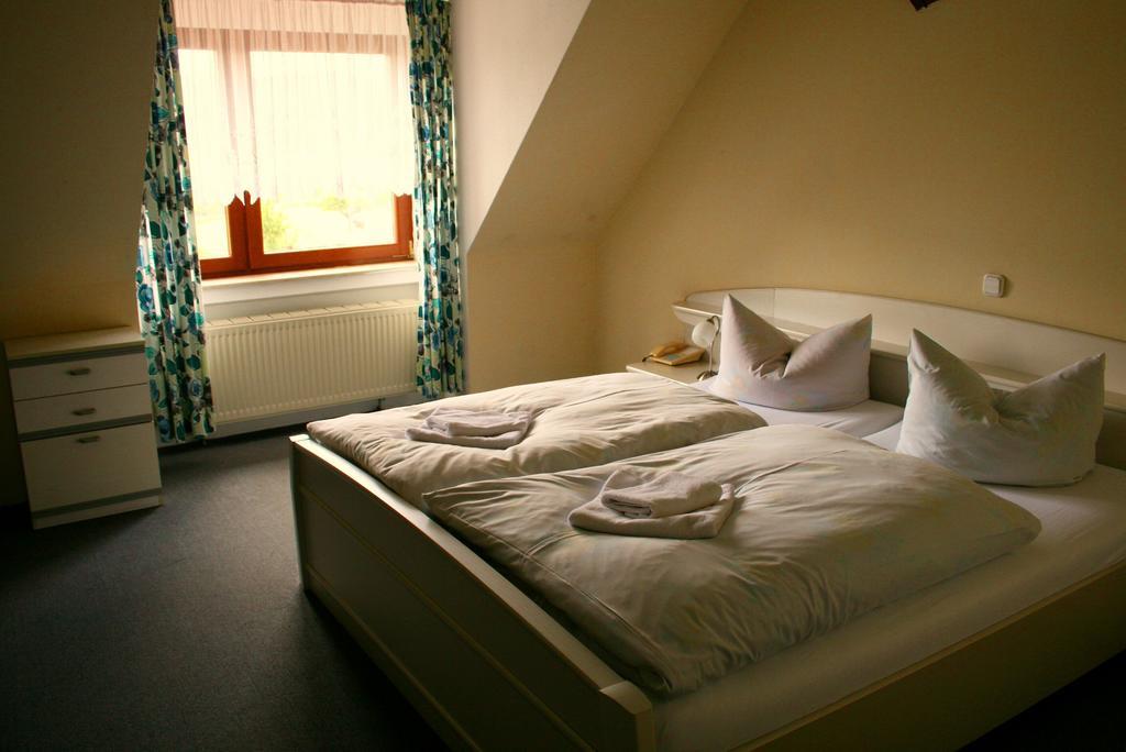 Hotel Grober'S Reiterhof Naumburg  Habitación foto